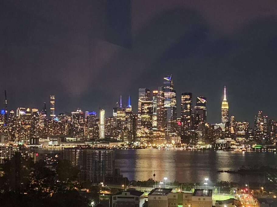 Elegant 2 Bed Gem! Mins From Nyc Apartment Union City Exterior foto